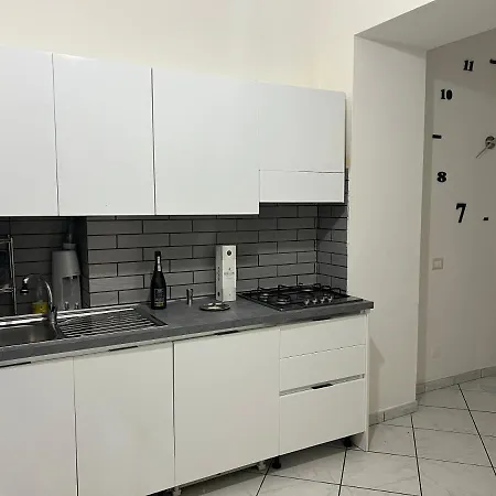 Апартаменти Inside Sedil Dominova House *