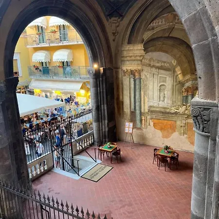 Inside Sedil Dominova House * Σορέντο